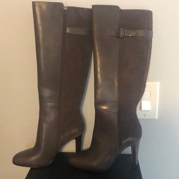 Coach Suede and Leather boots. - Picture 3 of 5